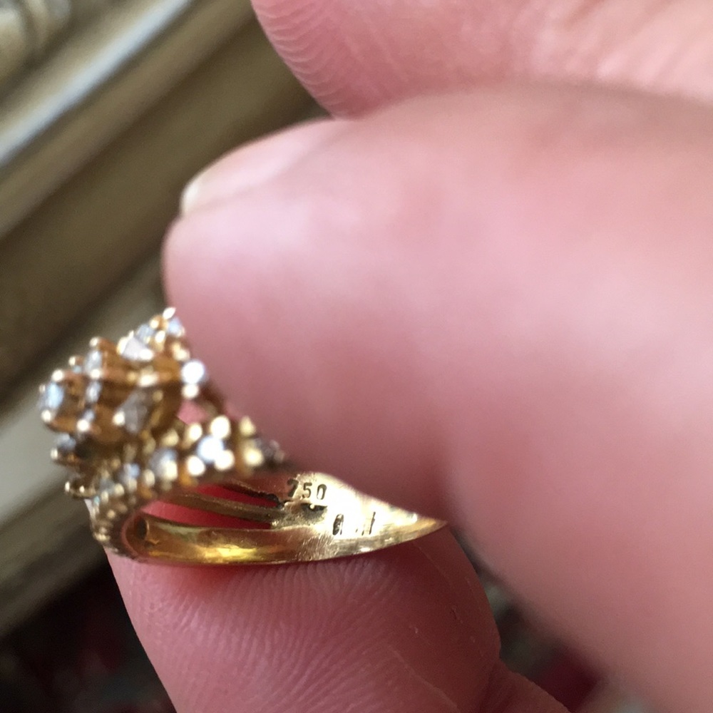 18k yellow gold & diamond ring 🔥🔥🔥 - Picture 3 of 3
